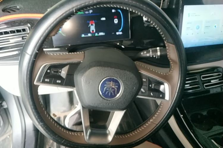 Used BYD Qin PLUS 2023 Champion Edition DM-i 55KM Leading Model Steering Wheel
