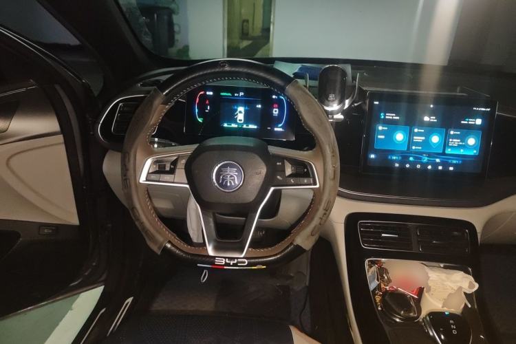 Used BYD Qin PLUS 2023 Champion Edition DM-i 120KM Leading Model Steering Wheel
