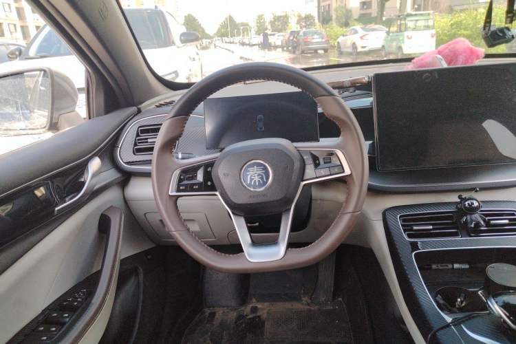 Used BYD Qin PLUS 2023 Champion Edition DM-i 120KM Beyond Model Steering Wheel