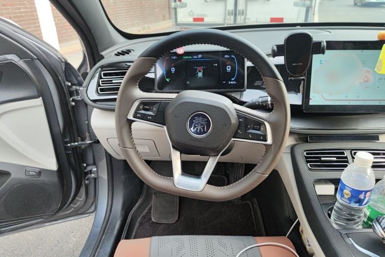 Used BYD Qin PLUS 2023 Champion Edition DM-i 55KM Leading Model Steering Wheel