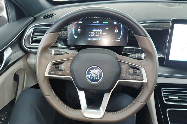 Used BYD Qin PLUS 2023 Champion Edition DM-i 55KM Superior Model Steering Wheel