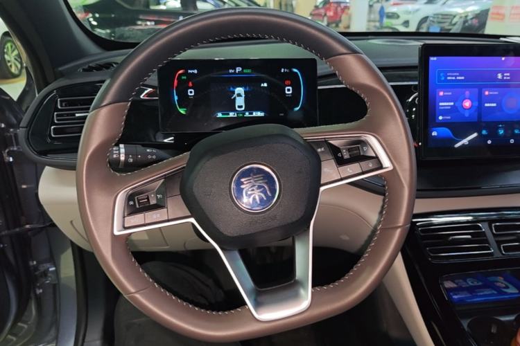 Used BYD Qin PLUS 2023 Champion Edition DM-i 55KM Leading Model Steering Wheel