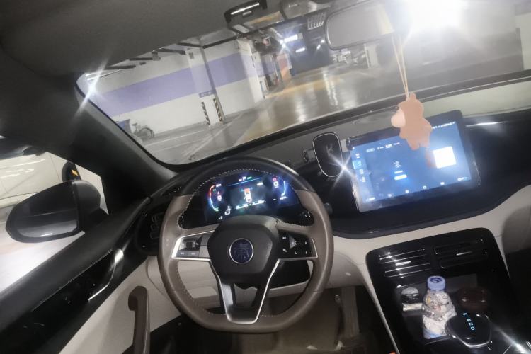 Used BYD Qin PLUS 2023 Champion Edition DM-i 55KM Leading Model Steering Wheel