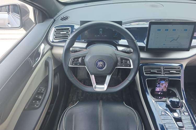 Used BYD Qin PLUS 2023 Champion Edition DM-i 120KM Leading Model Steering Wheel