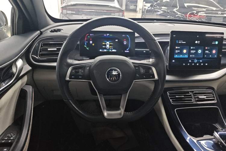 Used BYD Qin PLUS 2023 Champion Edition DM-i 120KM Leading Model Steering Wheel
