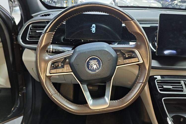 Used BYD Qin PLUS 2023 Champion Edition DM-i 55KM Superior Model Steering Wheel