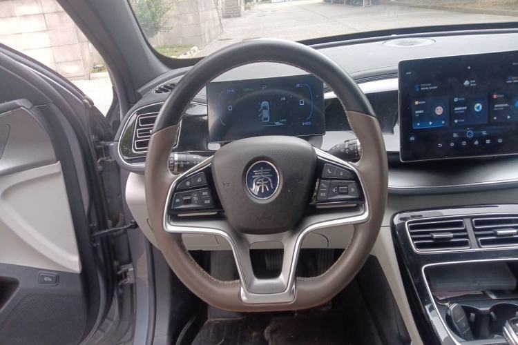 Used BYD Qin PLUS 2023 Champion Edition EV 420KM Superior Model Steering Wheel