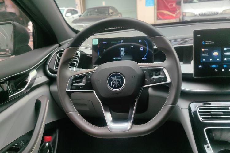 Used BYD Qin PLUS 2023 Champion Edition DM-i 120KM Leading Model Steering Wheel
