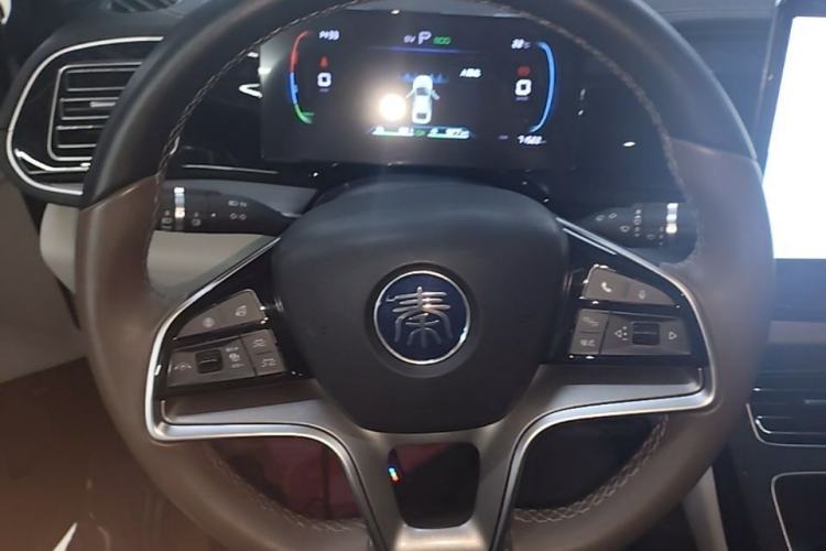 Used BYD Qin PLUS 2023 Champion Edition DM-i 120KM Excellence Model Steering Wheel