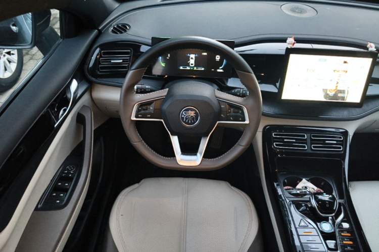 Used BYD Qin PLUS 2023 Champion Edition DM-i 55KM Leading Model Steering Wheel