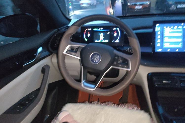 Used BYD Qin PLUS 2023 Champion Edition DM-i 55KM Leading Model Steering Wheel