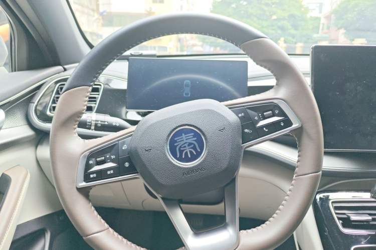 Used BYD Qin PLUS 2023 Champion Edition DM-i 120KM Beyond Model Steering Wheel