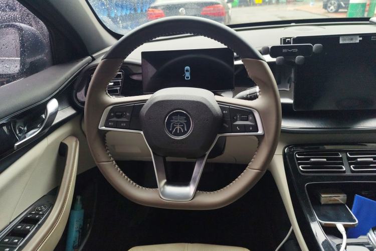 Used BYD Qin PLUS 2023 Champion Edition DM-i 55KM Leading Model
