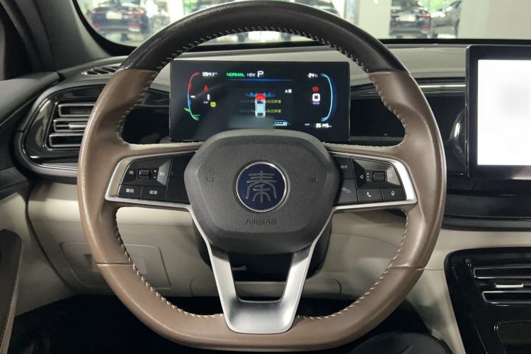 Used BYD Qin PLUS 2023 Champion Edition DM-i 55KM Leading Model Steering Wheel
