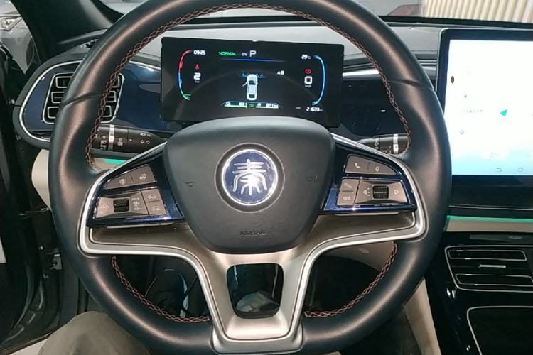 Used BYD Qin PLUS 2023 Champion Edition DM-i 120KM Excellence Model Steering Wheel