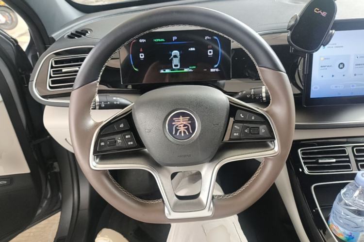 Used BYD Qin PLUS 2023 Champion Edition EV 420KM Leading Model Steering Wheel