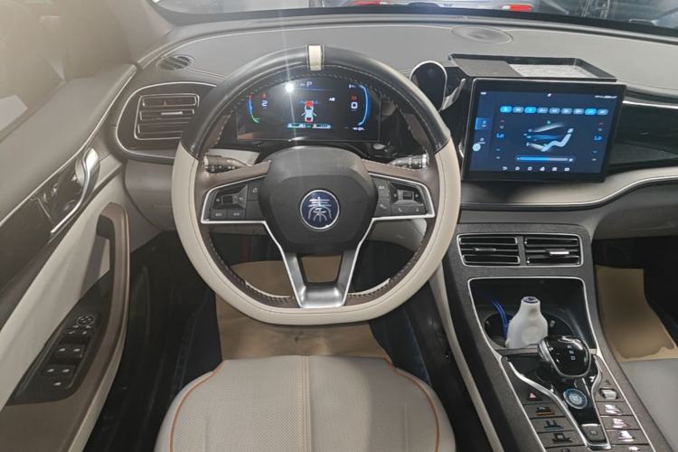 Used BYD Qin PLUS 2023 Champion Edition DM-i 120KM Leading Model Steering Wheel