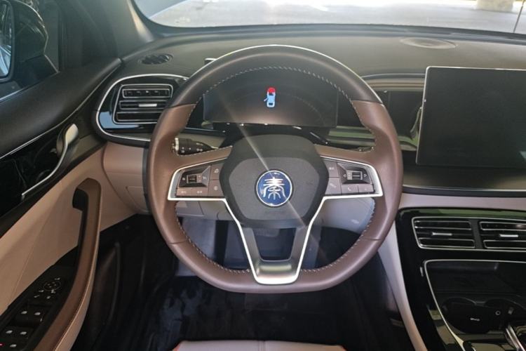 Used BYD Qin PLUS 2023 Champion Edition DM-i 55KM Superior Model Steering Wheel