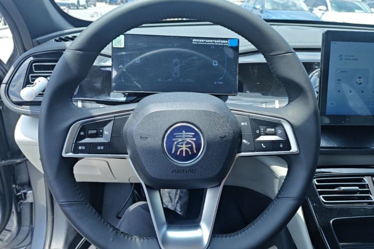 Used BYD Qin PLUS 2023 Champion Edition DM-i 55KM Leading Model Steering Wheel
