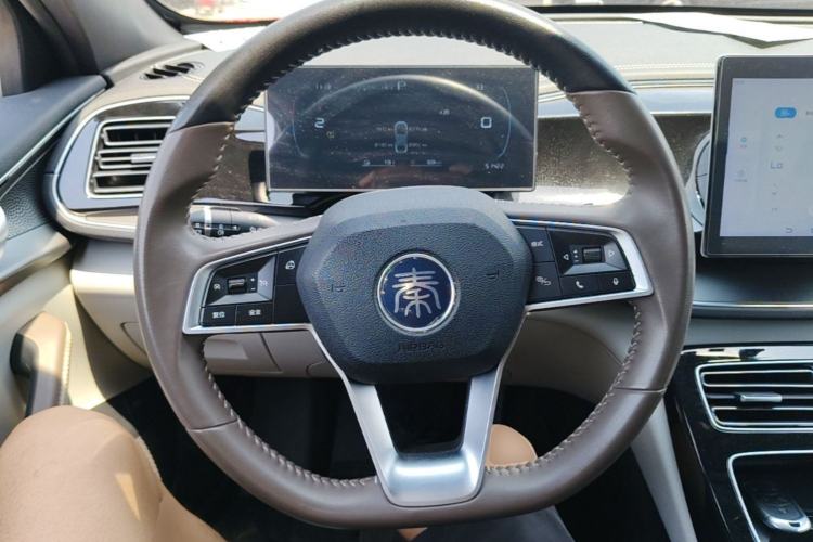 Used BYD Qin PLUS 2023 Champion Edition DM-i 120KM Leading Model Steering Wheel