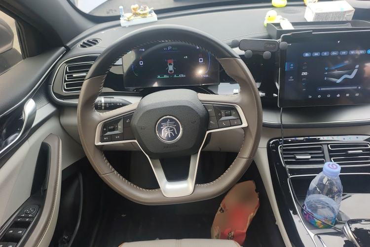 Used BYD Qin PLUS 2023 Champion Edition DM-i 120KM Leading Model Steering Wheel