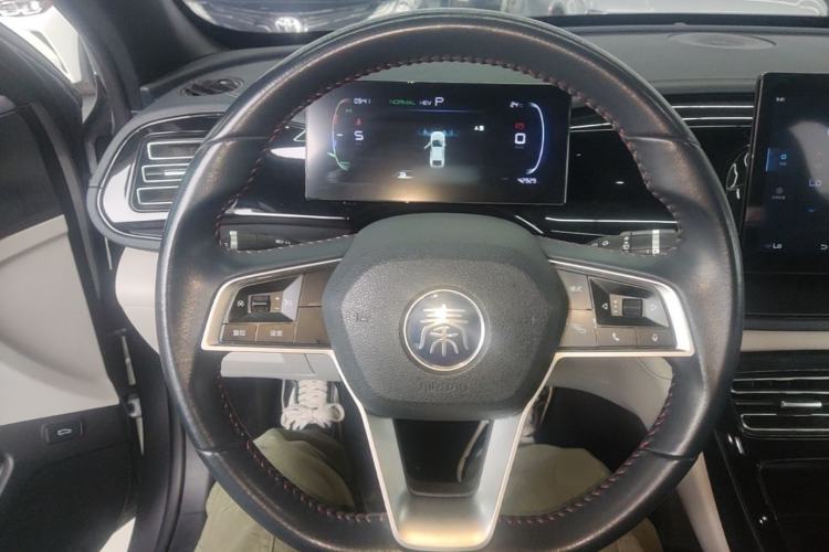 Used BYD Qin PLUS 2023 Champion Edition DM-i 55KM Leading Model Steering Wheel