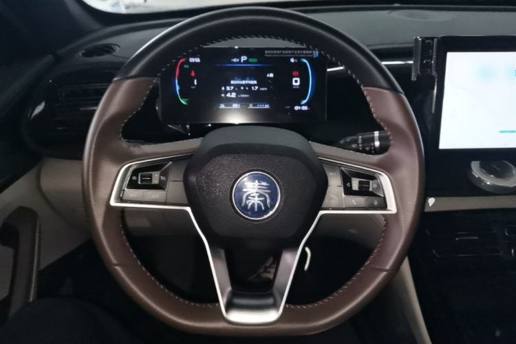 Used BYD Qin PLUS 2023 Champion Edition DM-i 55KM Leading Model Steering Wheel
