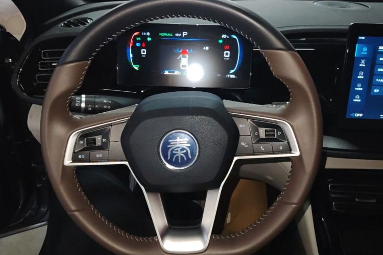 Used BYD Qin PLUS 2023 Champion Edition DM-i 55KM Leading Model Steering Wheel