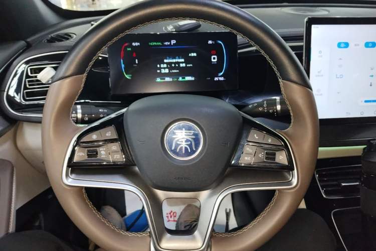 Used BYD Qin PLUS 2023 Champion Edition DM-i 120KM Excellence Model Steering Wheel