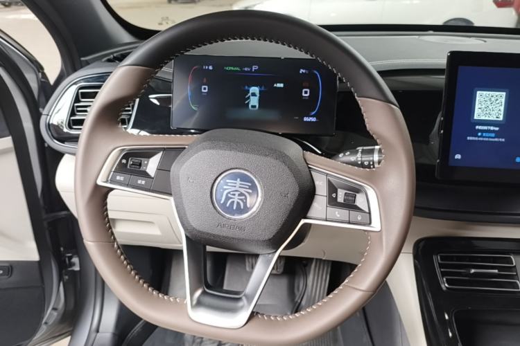 Used BYD Qin PLUS 2023 Champion Edition DM-i 55KM Leading Model Steering Wheel