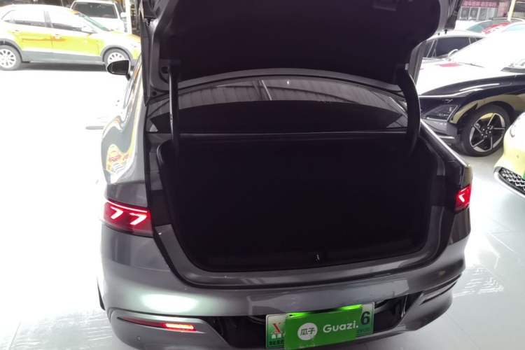 Used BYD Qin PLUS 2023 Champion Edition EV 420KM Leading Model Trunk