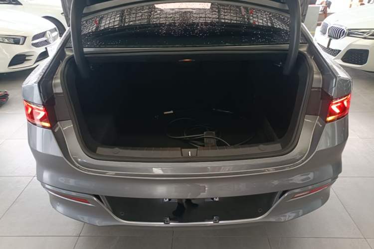 Used BYD Qin PLUS 2023 Champion Edition DM-i 55KM Leading Model Trunk