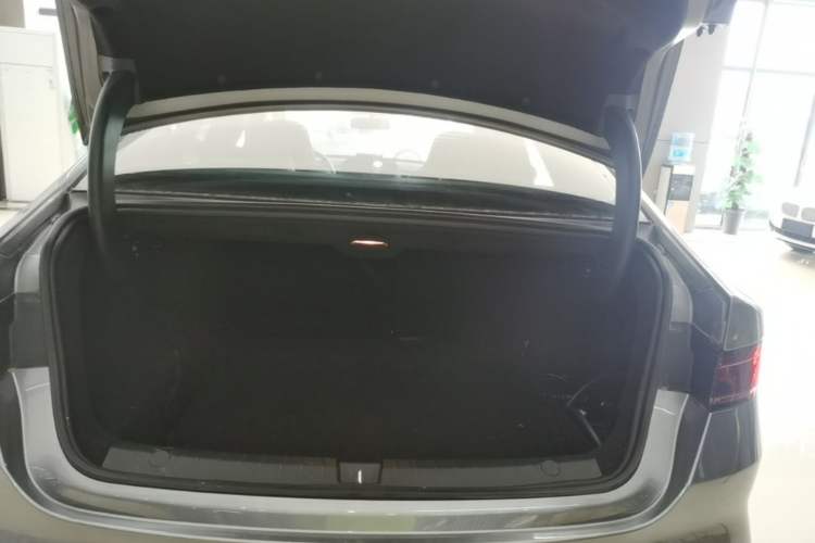 Used BYD Qin PLUS 2023 Champion Edition DM-i 55KM Leading Model Trunk