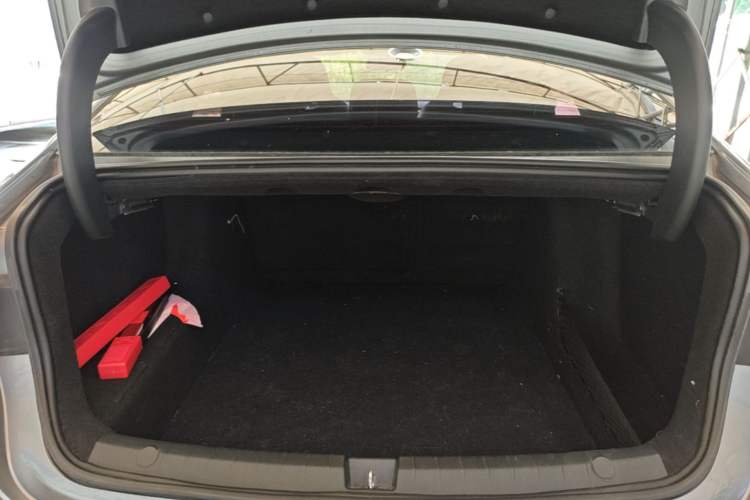 Used BYD Qin PLUS 2023 Champion Edition DM-i 55KM Leading Model Trunk