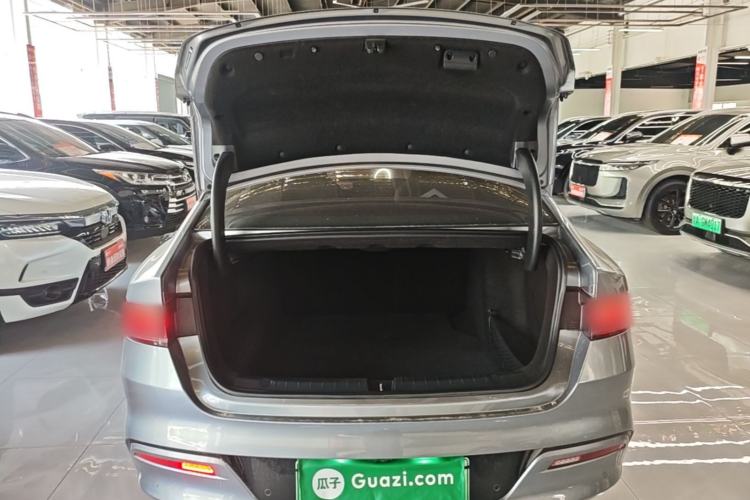 Used BYD Qin PLUS 2023 Champion Edition DM-i 55KM Leading Model Trunk