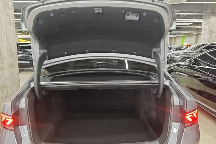 Used BYD Qin PLUS 2023 Champion Edition DM-i 55KM Leading Model Trunk