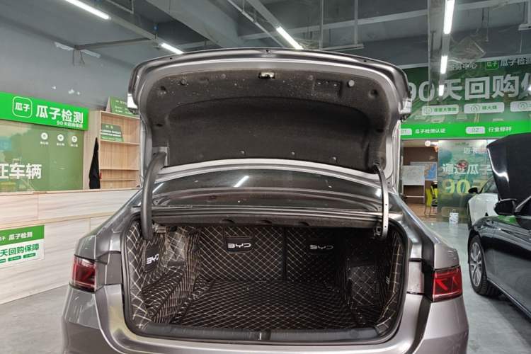 Used BYD Qin PLUS 2023 Champion Edition DM-i 120KM Beyond Model Trunk