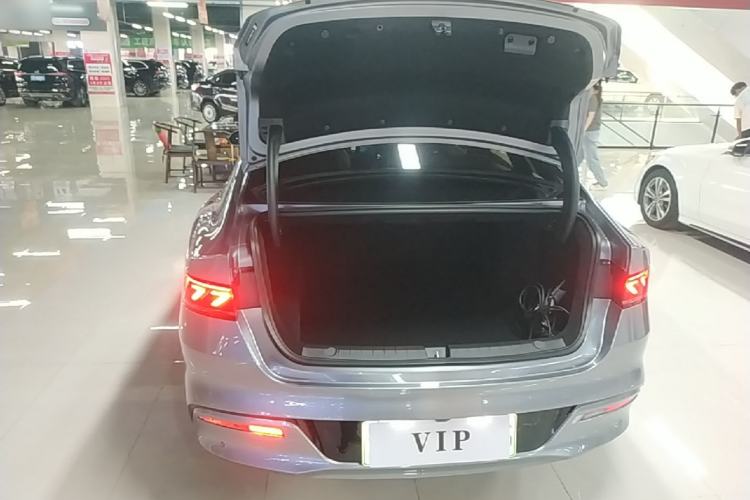 Used BYD Qin PLUS 2023 Champion Edition DM-i 55KM Leading Model Trunk