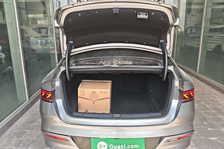 Used BYD Qin PLUS 2023 Champion Edition DM-i 55KM Leading Model Trunk