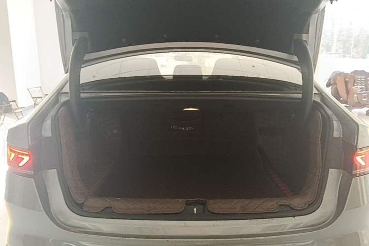 Used BYD Qin PLUS 2023 Champion Edition DM-i 120KM Leading Model Trunk