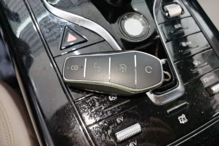 Used BYD Qin PLUS 2023 Champion Edition DM-i 55KM Leading Model Vehicle Key