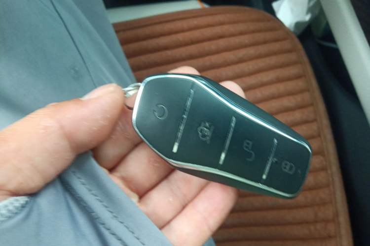 Used BYD Qin PLUS 2023 Champion Edition EV 420KM Superior Model Vehicle Key