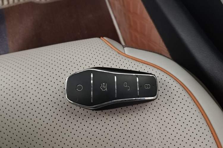 Used BYD Qin PLUS 2023 Champion Edition DM-i 120KM Leading Model Vehicle Key