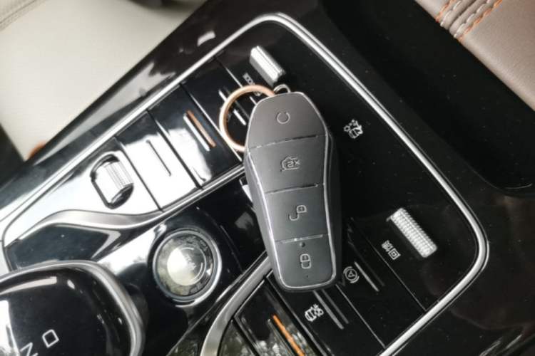 Used BYD Qin PLUS 2023 Champion Edition EV 420KM Superior Model Vehicle Key