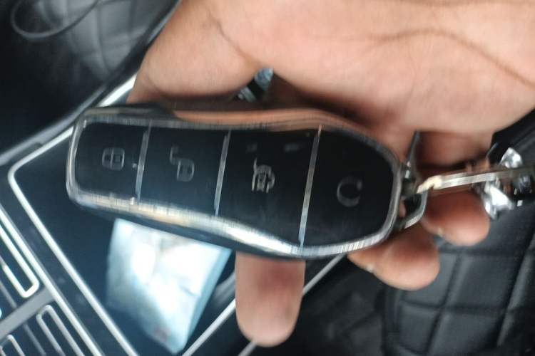 Used BYD Qin PLUS 2023 Champion Edition EV 420KM Leading Model Vehicle Key