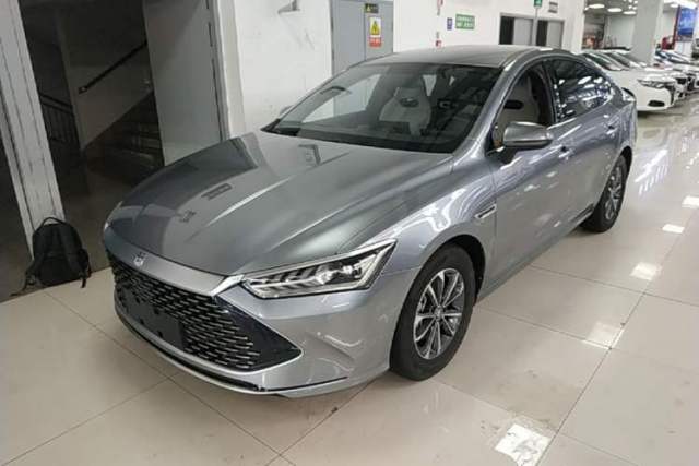 BYD Qin PLUS 2023 Champion Edition DM-i 55KM Leading Model d’occasion