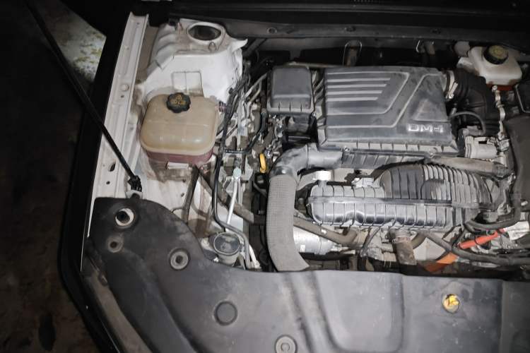 Used BYD Qin PLUS 2023 Champion Edition DM-i 120KM Excellence Model Engine Bay Right