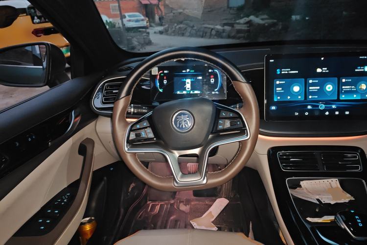 Used BYD Qin PLUS 2023 Champion Edition DM-i 120KM Excellence Model Steering Wheel