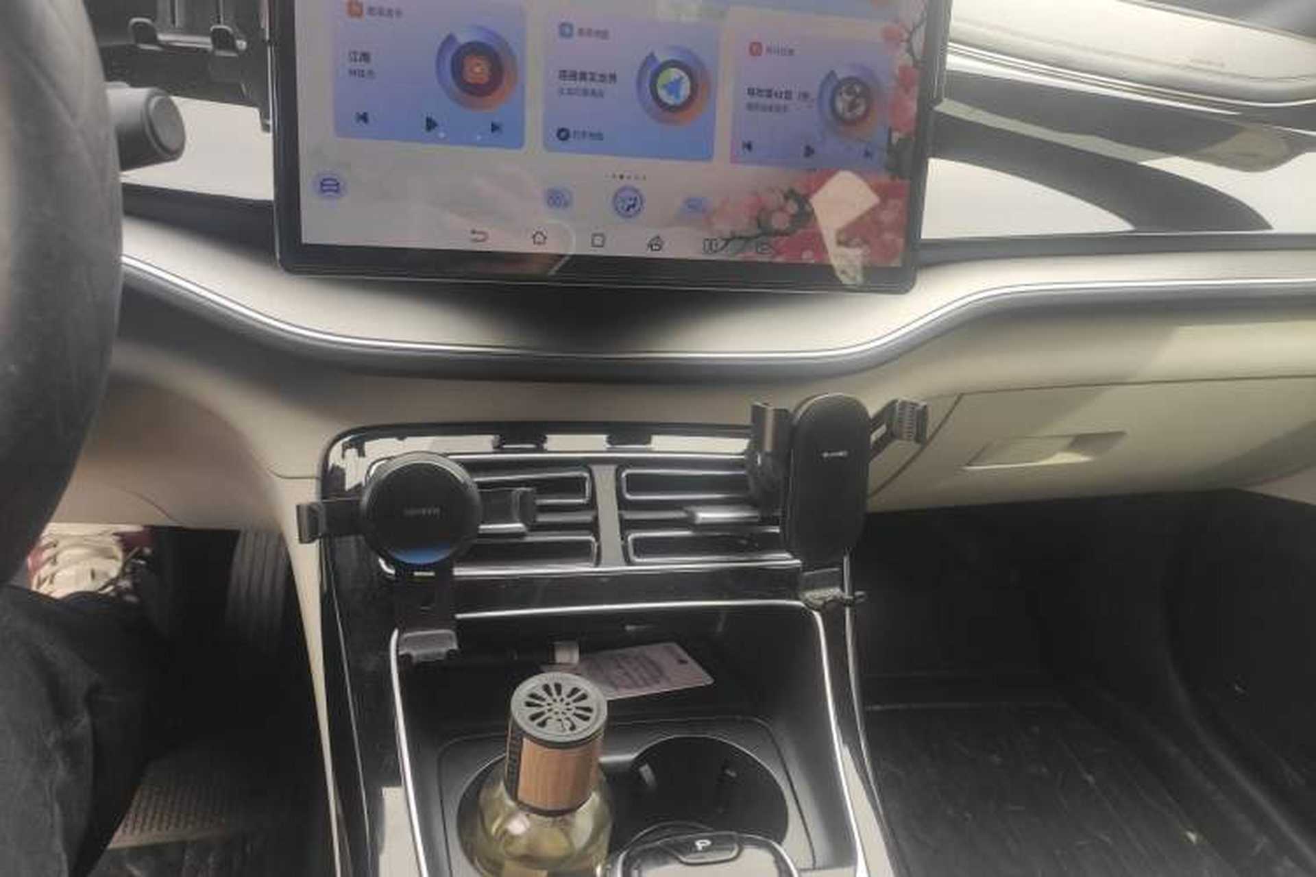Used BYD Qin PLUS 2023 Champion Edition DM-i 120KM Beyond Model Audio And AC Panel