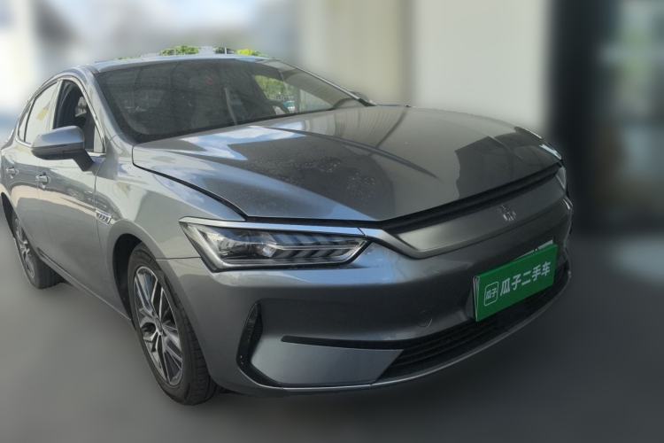 Used BYD Qin PLUS 2023 Champion Edition EV 420KM Superior Model Front Right 45 Deg
